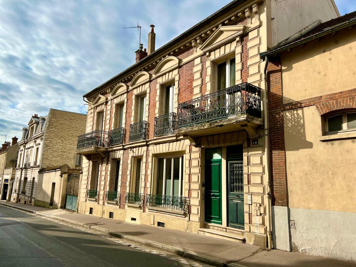 Appartement De Luxe Avec Fresque, Hyper Centre Et Parking Sure Fontainebleau Exterior foto
